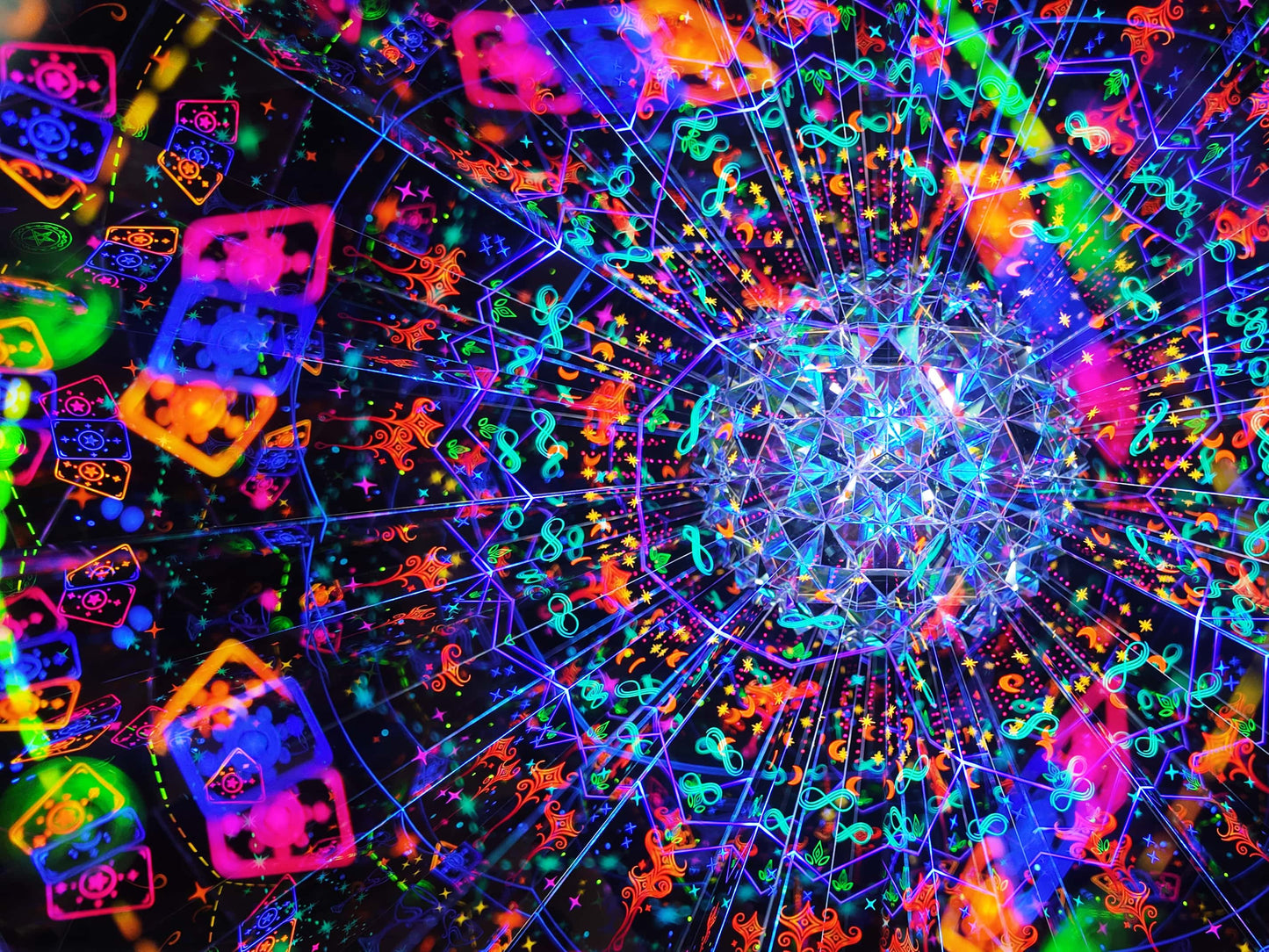 Tarot Portal — Handcrafted Kaleidoscope with Mystical Tarot-Inspired Patterns