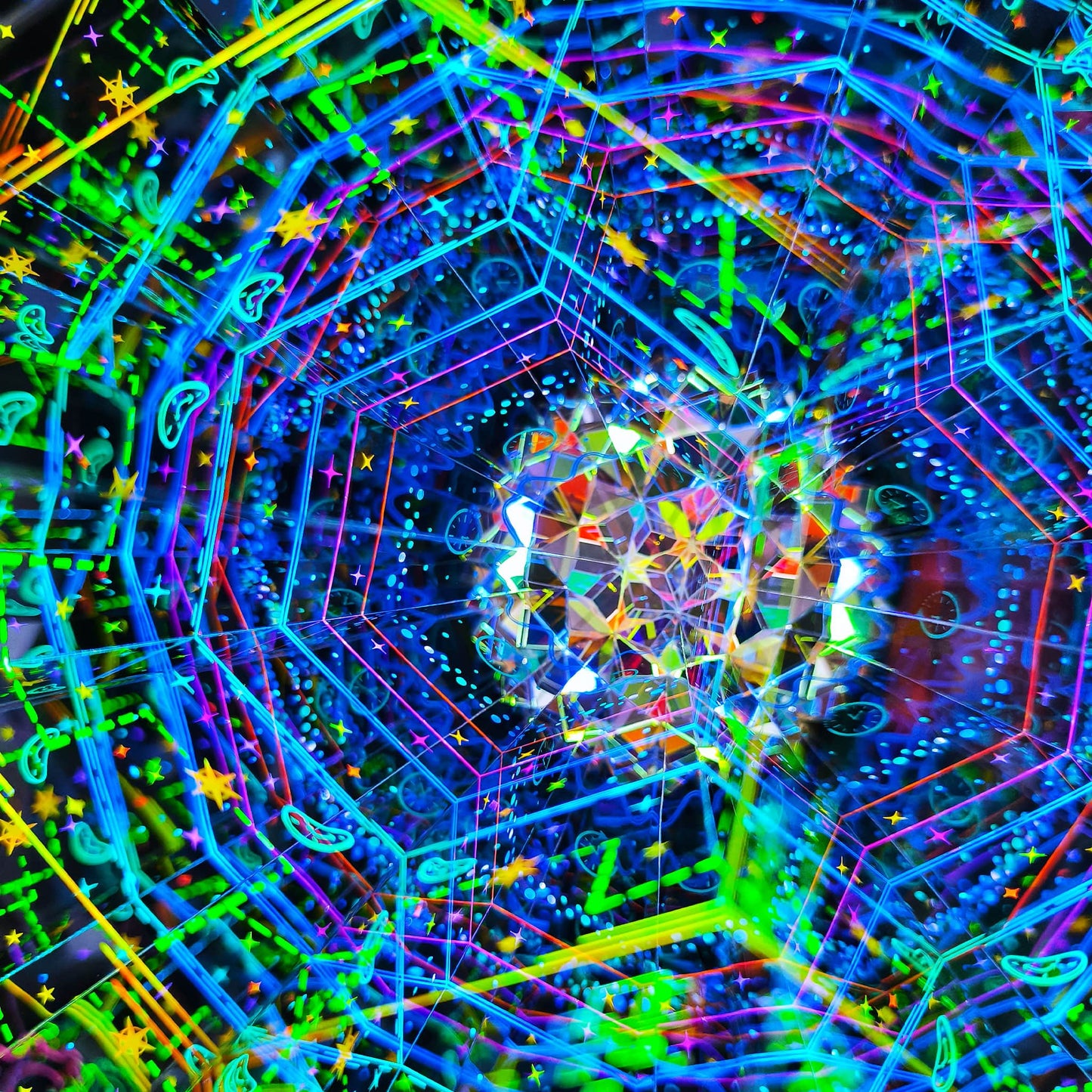 Handcrafted 3D Kaleidoscope-Time Tunnel Theme with Clock Sandglasses Gears Patterns -Unique Gift for Dreamers & Collectors